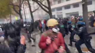 בזמן שהניו אורלינס סיינטס ופיטסבורג סטילרס עומדות לשחק בפריז למשחק NFL בינלאומי, סצנות כמו זה מתרחשות ברחבי…