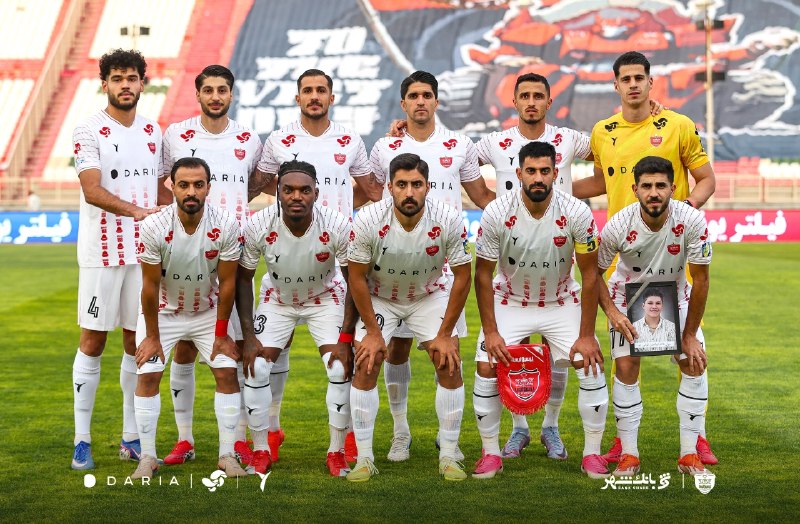 ♥️ کانال هواداران پرشین ♥️: ‼️افتضاح به معنی واقعی کلمهبرای اولین بار در تاریخ پرسپولیس سه هافبک دفاعی سه دفاع وسط اونم مقابل تراکتوری که نه تماشاگر