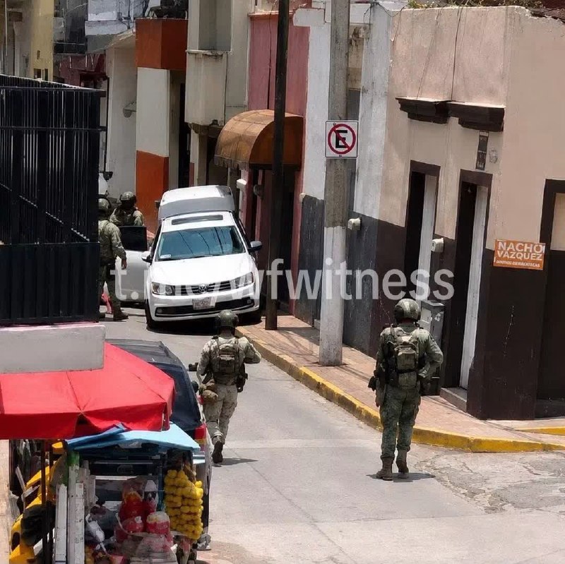 🇲🇽 דיווח על עימות התרחש במרכז אטוטונילקו אל אלטו, ג'אליסקו, והותיר אדם אחד פצוע. לפי הדיווחים, מטוס SSPC…