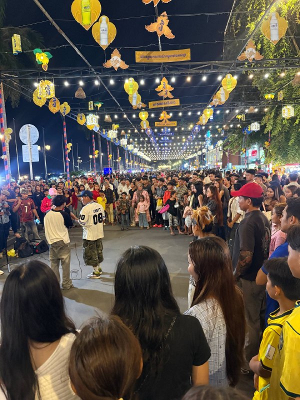 金边大事件：柬埔寨不是不消费 只是集体步入消费降级时代 走在金边街头 你能清晰触配图