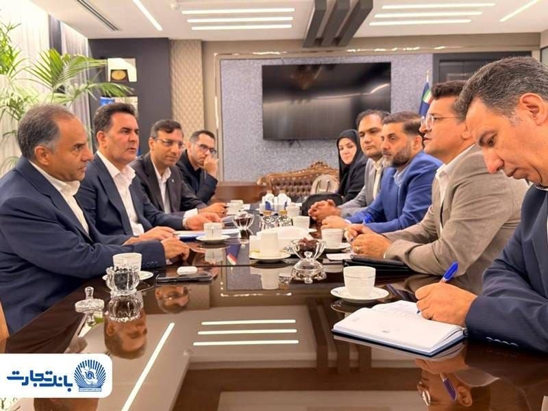 پایگاه خبری الف: ⭕️ توسعه همکاریهای بانک تجارت و پتروشیمی کرمانشاه🔹 مدیرعامل بانک تجارت در دیدار با مدیرعامل صنایع پتروشیمی کرمانشاه و م