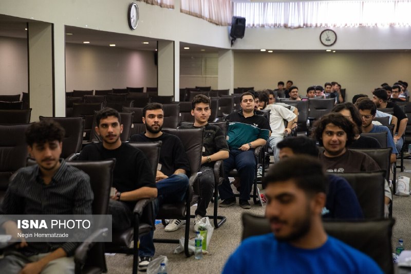 کانال صرفا جهت اطلاع 📡: توی کنکور امروز تو بالاشهر تهران، جای صندلی چوبی، صندلیای نرم، تهویه هوای خوب و خوراکیهای خفن داده بودن.صرفا جهت اطلاع👇