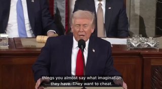 川普指着民主党议员大骂：“他们作弊，他们还要作弊，他们的政策这么糟糕，能当选的唯一办法就是作弊。我们必须阻止他们。”共和党政客们一片欢呼，起立热烈鼓掌。民主党议员们为什么不退场抗议？