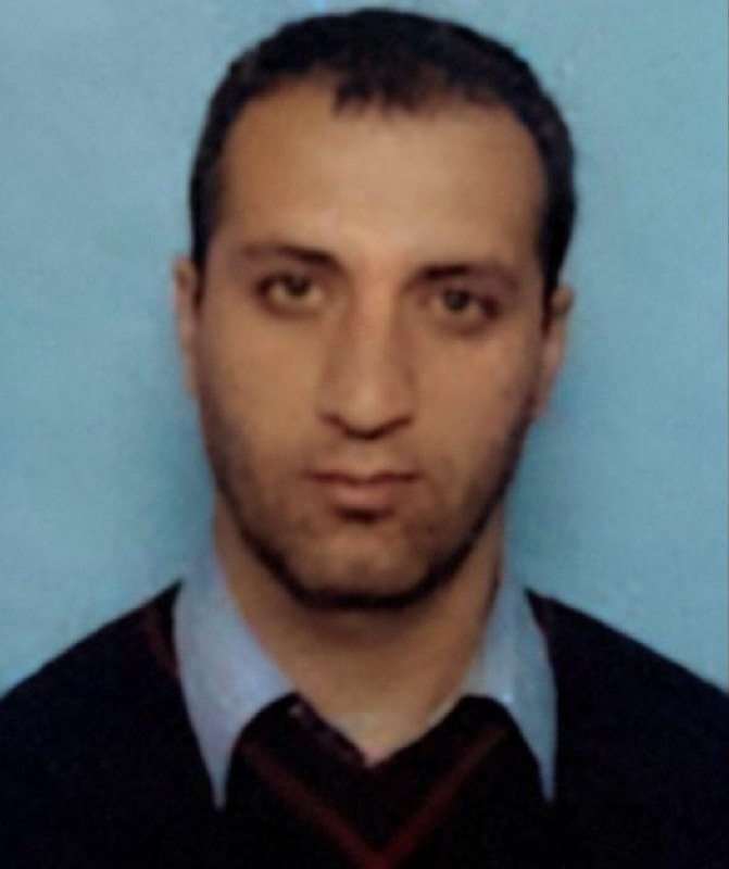 جوانه ها (از زندان تبریز بگو!!): بابک دادبخش در زندان اردبیل دست به اعتصاب زدبابک دادبخش، زندانی سیاسی که هشتمین سال حبس خود را در زندان اردبیل سپری میک