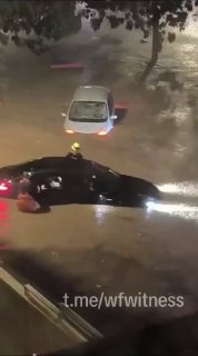 ️🇪🇸 מבזק כתום: עבור גשמים כבדים תקף בוולנסיה, ספרד, כאשר הלימודים הושעו במספר עיריות מכיוון שמשקעים עזים גורמים להצטברות משמעותית ולראות מופחתת בחלקים של המחוז.
