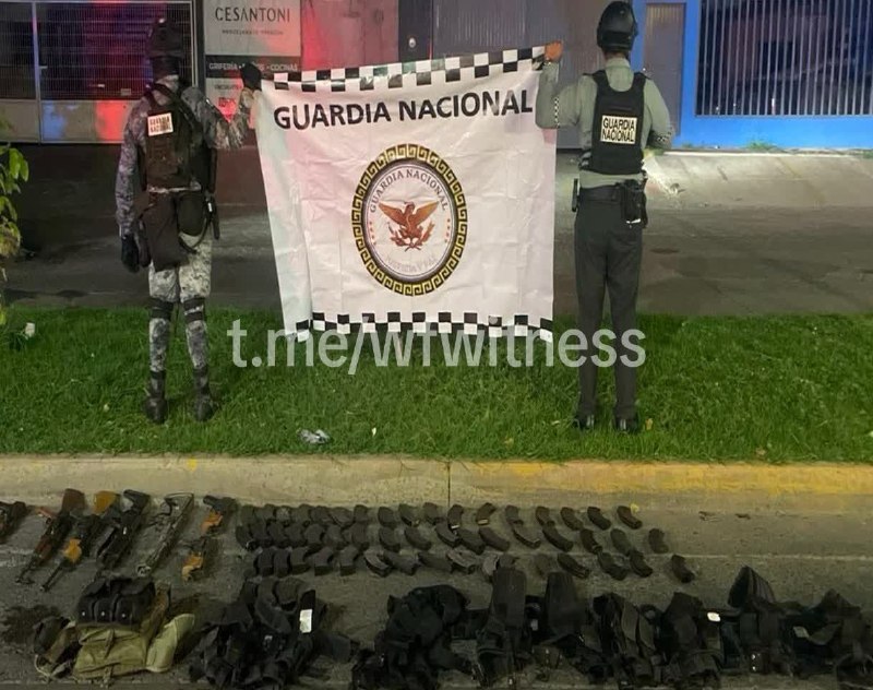 ️🇲🇽 שמונה בני אדם נעצרו בעקבות התנגשות בין אנשי המשמר הלאומי לאזרחים חמושים באהום, סינלואה, הרשויות תפסו…