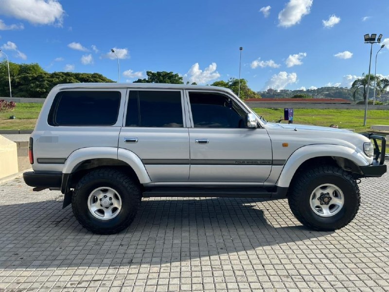 Toyota Land Cruiser 2006