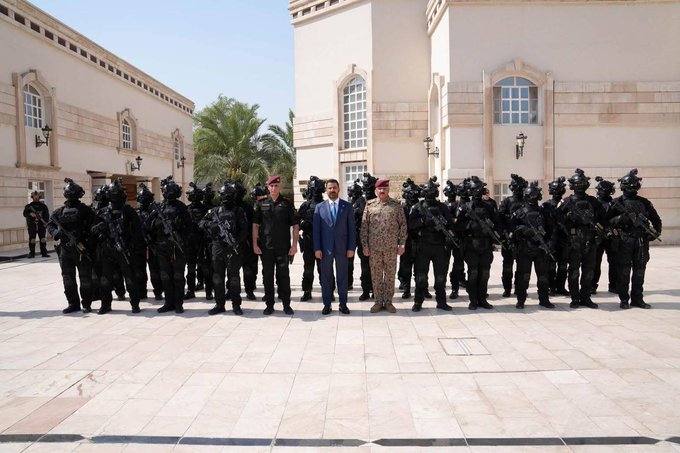 - 🇮🇶 עלי אל-זיידי ביקר במרכז השירות למלחמה בטרור, לאור מסע המעצרים המתמשך שפתחה הסוכנות למאבק בשחיתות.