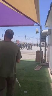 מרד בצבא הכיבוש בבסיס שדה תמן: למעלה מ-100 חיילים מגבעתי מסרו את נשקם, מרדו במפקדם ועזבו את הבסיס.