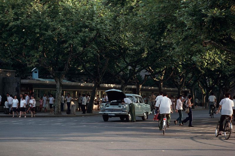 1981年杭州（摄影师 Bill Hocker） source1981年杭州（摄影师 Bill Hocker） source