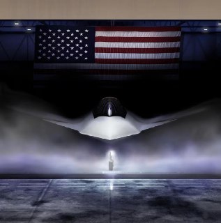 美国空军称首架 F-47 已在制造并计划 2028 年首飞美国空军参谋长 David Allvin 在公开活动中表示，首架 F-47 第六代战斗机已进入制造阶段，相关部件正在按计划推进，首飞时间定在 2028 年。Allvin 透露，研发团队已完成多项关键设计工作，当前重点转向原型机组装与测试准备。另据外媒援引行业评估称，F-47 的飞行测试节点相比中国同类第六代战斗机项目约滞后三至四年，时间差主要体现在原型机完成度与飞测进度上。相关报道未披露更多技术细节。Defense News | Military W