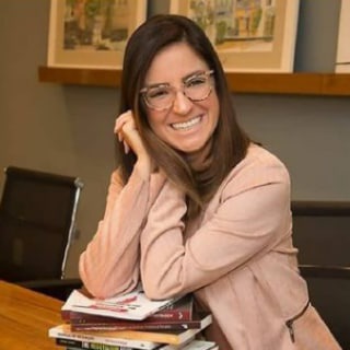 Profa. Carolina Tupinambá