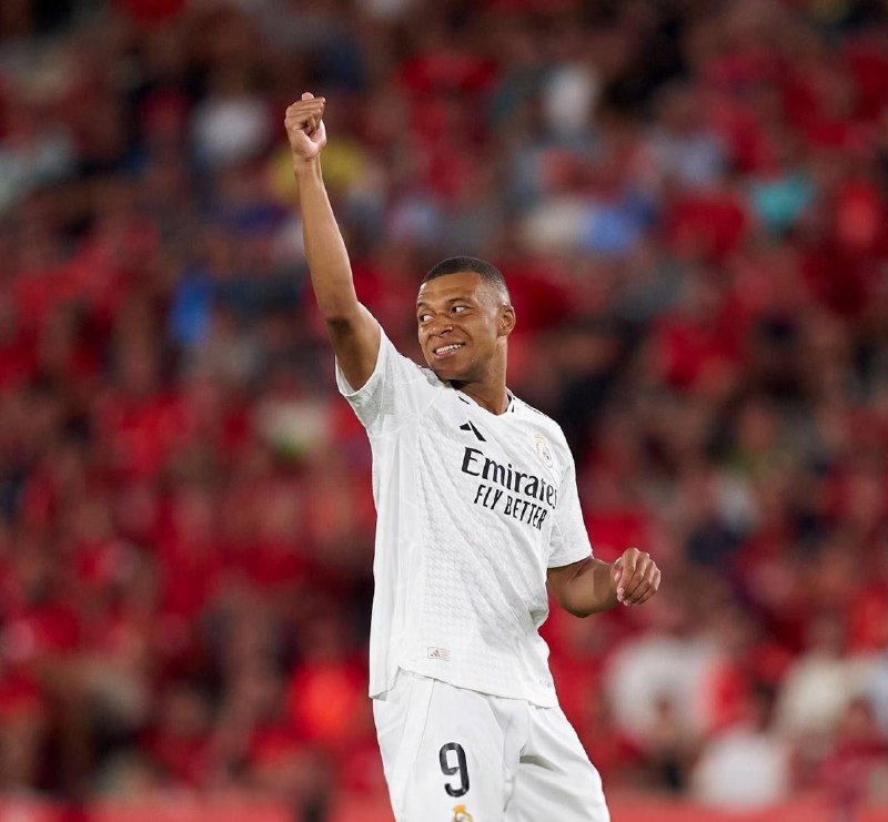 رئال مادرید | Real Madrid C.F: 📆 در چنین روزی:👤 امباپه اولین بازی رسمیشو در لالیگا برای پیرهن رئالمادرید انجام داد. 🤍🔥🆔 @RealMadridFans🇪🇸| @RealMadrid