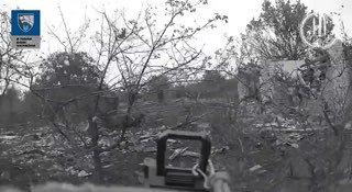 רגימנט הכוחות המיוחדים ה-8 האוקראיני שפעל בדונצק, השמיד אנטנה אויב, והשמיד מספר אורקים בתהליך.