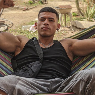 Str8 calientes Free🔥