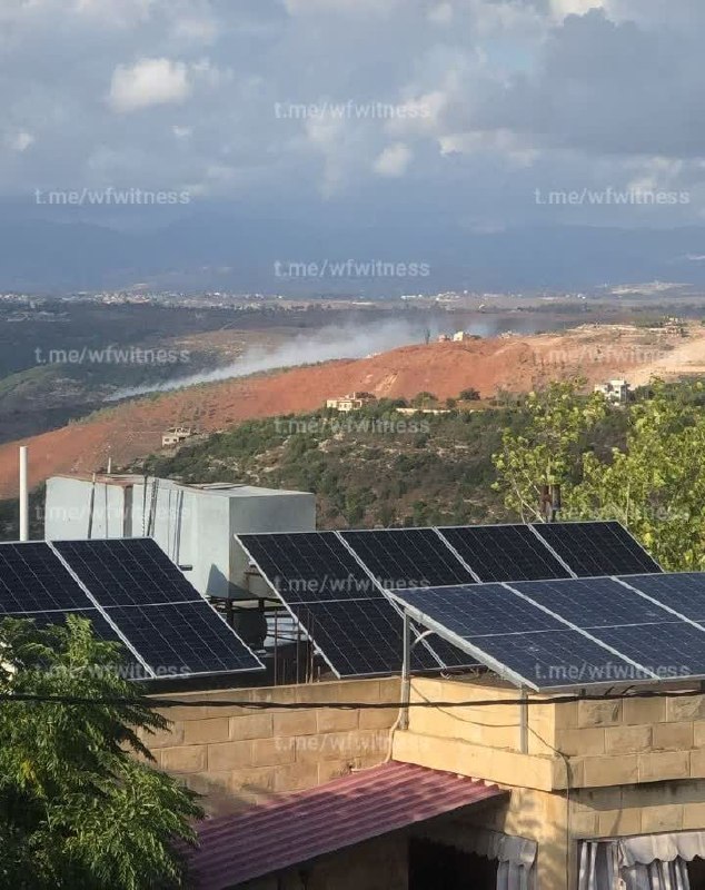 ️🇮🇱🇱🇧 כוחות ישראליים הפגיזו את העיירה קנטרה בדרום לבנון בזרחן לבן.