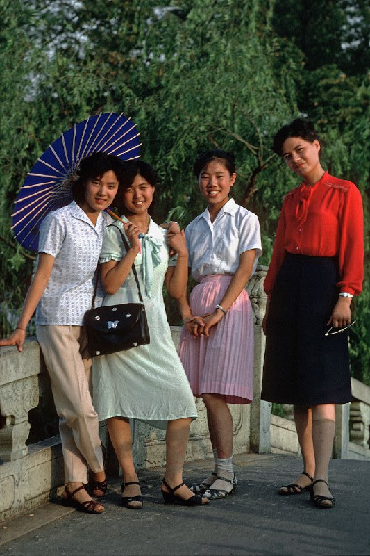 1981年杭州（摄影师 Bill Hocker） source1981年杭州（摄影师 Bill Hocker） source