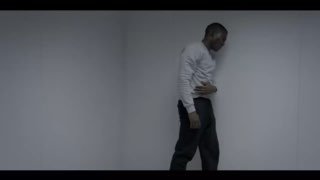 דוגמה לדה-הומניזציה במלחמה. מראה שחורה: גברים נגד אש. סרטון זה הוא תמצית מתוך מראה שחורה (S3:E5). זוהי דוגמ…
