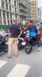 西港大事件：近日 西港省刑事警方在金贝2附近了抓获一名外国人 不过目前还没有公布配图