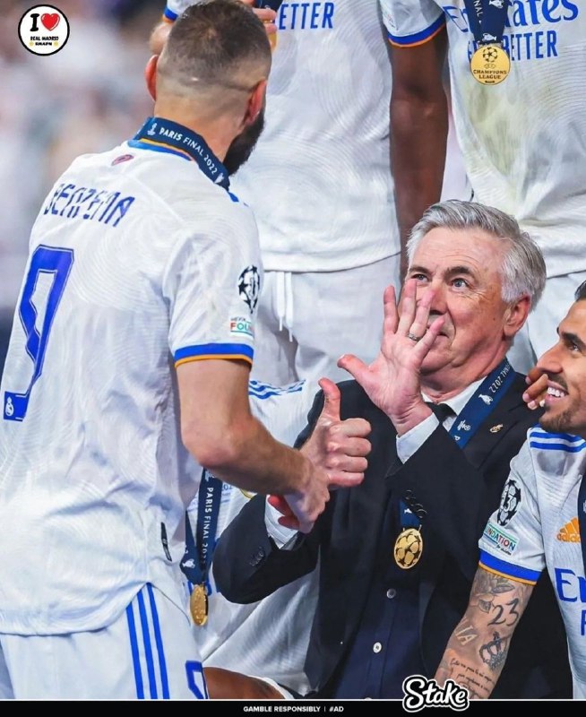 رئال مادرید | Real Madrid C.F: یادی کنیم از روزی که آنچلوتی با تعداد سی ال هاش واسه بنزما کری خوند. 😂🤍🆔 @RealMadridFans🇪🇸| @RealMadridTweet | #mt