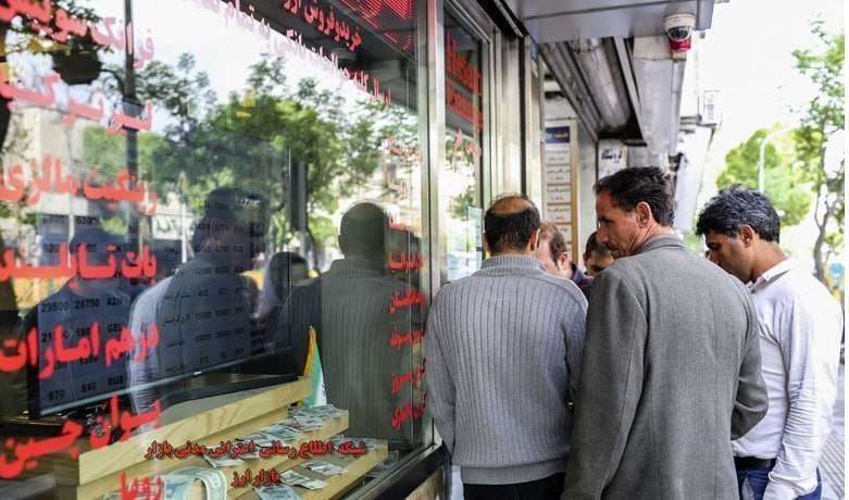 اعتراض مدنی بازار: دلار در محدوده ۱۹۲ تا ۱۹۳ هزار تومان، طلا بالای ۲۰.۵ میلیون تومان و سکه امامی بالای ۲۰۶ میلیون تومان قرار گرفته است.نکته