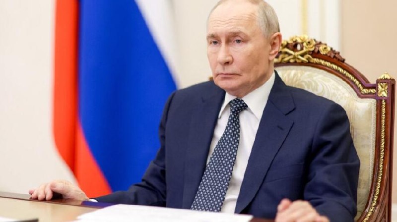 Reuters: U.S. special envoys Vitkoff and Kushner told Ukrainian officials that a deal allowing Russian diesel exports was designed to help bring Moscow back into negotiations over the war in Ukraine. They told the Ukrainian delegation that Russian President Putin was unwilling to negotiate an end to the war, but that the diesel deal could help restart the trilateral talks. One source said Washington presented the deal as a sign that Trump was open to cooperation with Russia, which That might help "soften" Moscow's position. "The idea was that the US could go back to Russia and say, 'Look, the Ukrainians stopped striking and gave you this agreement. Now it's your turn to do something.'