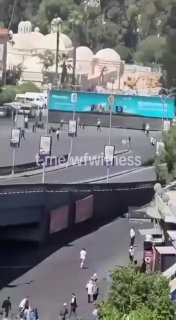 ️🇸🇾 הצילומים מציגים את הרגע שבו אחד הפיצוצים התרחש בדמשק.