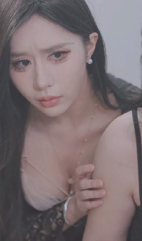 名称：我和姨妈一家的故事&陆家三朵金花的深夜补课&乡下表哥（完整版）擦边短剧