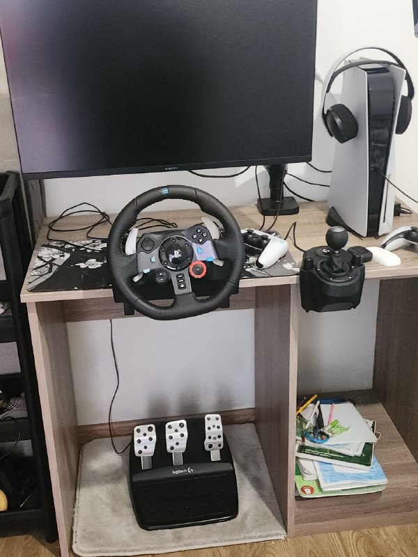 Продаю игровой руль Logitech G29 — фото 1