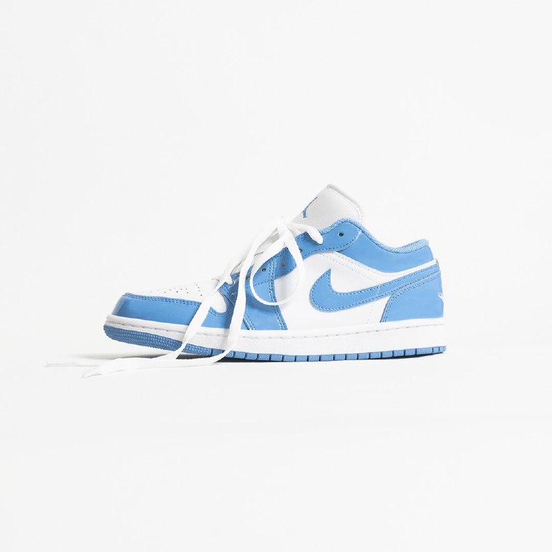 Imagem Tênis Air Jordan 1 Low SE UNC