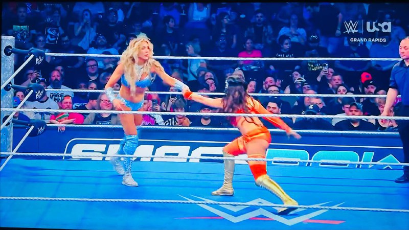 WWE FRIDAY NIGHT SMACK DOWN LIVE ON BLUE OCEAN X