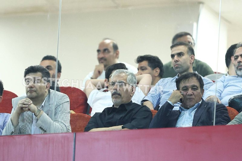 Esteghlal Twitter: 💬سمیعی چیکار میکنه اونجا؟@Esteghlaal_twitter💙