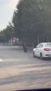 不谈价钱的问题，永远不要用肉包铁去挑战铁包肉，你永远也不知道，那个铁包肉是怎么想的…👀精品资源 🔎全网搜索