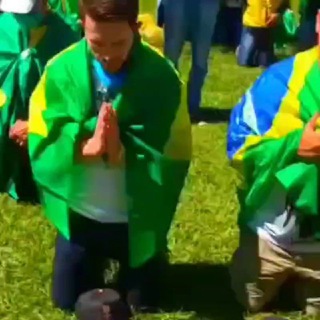 Grupo do presidente Jair Massas Bolsonaro