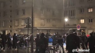 מבזק: המצב נותר מתוח ליד פורט דה וינסן בפריז, נקודת הסיום של ההפגנה בבירה. סיימון מרסיי — ערוץ החדשות הבלקנ…