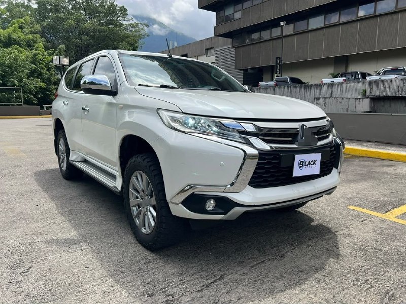Mitsubishi Montero 2019