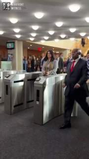 ️🇻🇪🇺🇸 The Venezuelan delegation, led by Acting President Delsey Rodriguez, left the UN General Assembly following President Trump's speech.