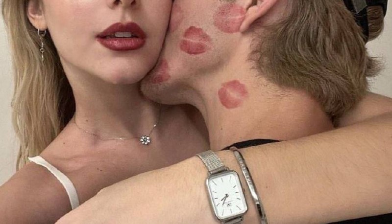 『 سیاصفید 』: لاسای این چنل به حدی هاتن که دوس پسرم خودشو میکشه برام :))@love