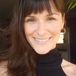 ARIANA SCHLÖSSER