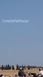 ️🇬🇷 F-4 של חיל האוויר ההלני התרסק במהלך תצוגת יחיד בשבוע הטיסה באתונה בטנגרה, יוון, ופגע בקרקע תוך כדי יצ…
