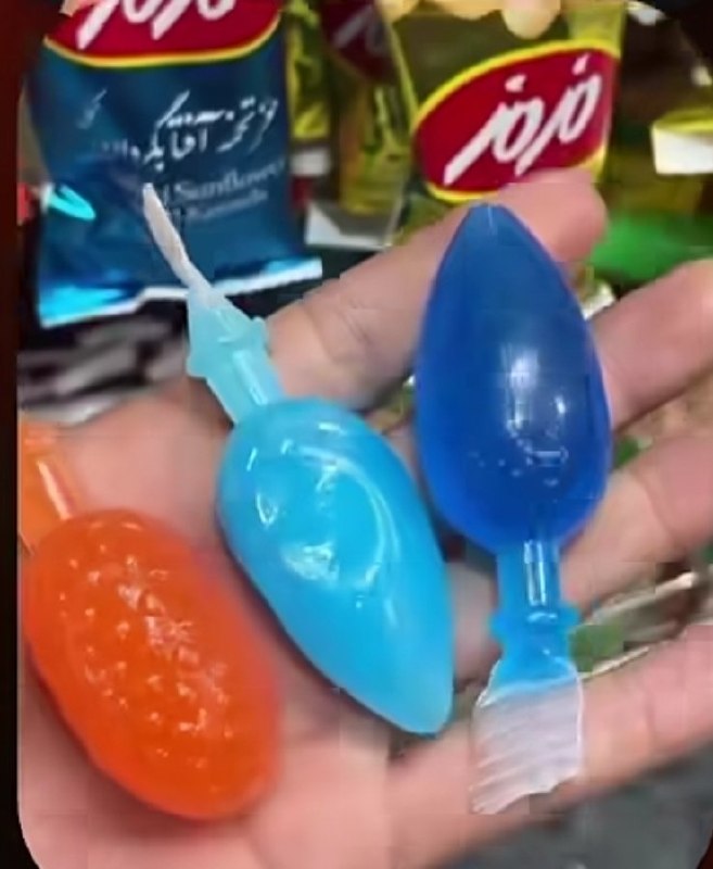 رادیوکصشر: چه جوری به مامانم اثبات کنم که من فقط نوشمک خریده بودم