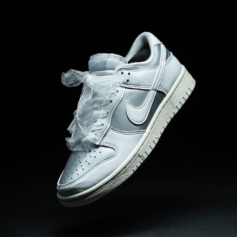 Imagem Tênis Dunk Low “Metallic Platinum”