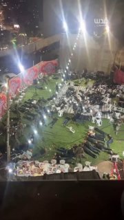 התעללות ותקיפה אלימה.. משטרת הכיבוש מסתערת על מסיבת חתונה ותוקפת את הנוכחים בעיר אום אל-פחם בתוך השטחים הכב…