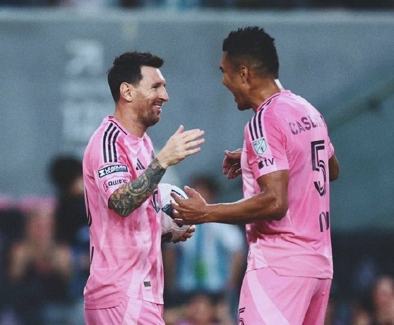 نیمکت نیوز: 🇺🇸آمار اینترمیامی بعد پیوستن کاسمیرو⚽️9 بازی✔️3 برد⚪️2 تساوی❌4 باخت🔻حذف از لیگزکاپ در دور‌گروهی🆔 @NimkatNews_Officiall