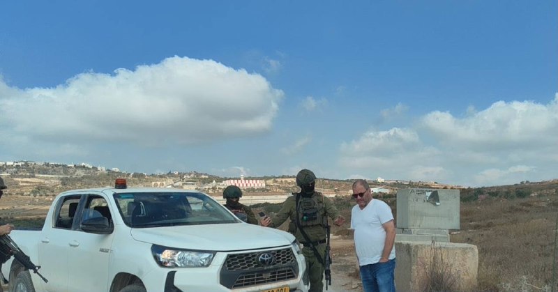 כוחות הצבא הכובש מנעו את כניסתו של חבר הכנסת עופר כסיף לכפר קסרה, תוך שהם מאפשרים למתנחלים להקים בחופשיות א…
