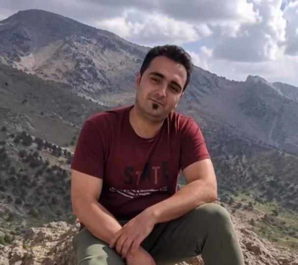 سئحراما | sehrama: ورزقان - گرفتاری یک جوان در تونل معدن طلای اندیرگانمنابع محلی:🔹️ از سه روز پیش یکی از شهروندان ورزقانی که گویا اهل روستا