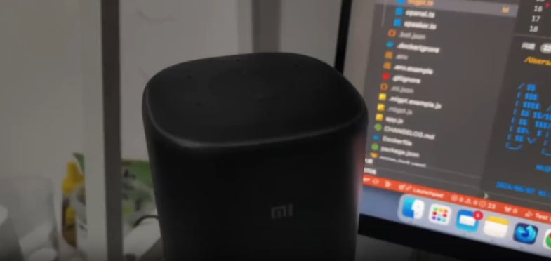 🗣  每日羊毛线报  👈🏵  MiGPT - 连接小爱音箱至大模型🍥 简介