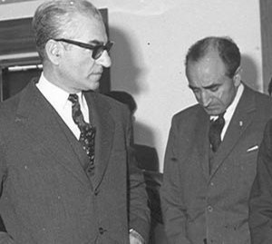 سکرت آنلاین: شاهنشاه فرمودند: به شیعیان لبنان محرمانه کمک مالی و تسلیحاتی بکنیم.خاطرات اسدالله علم ١٣۵۴/٣/٢@secretonline