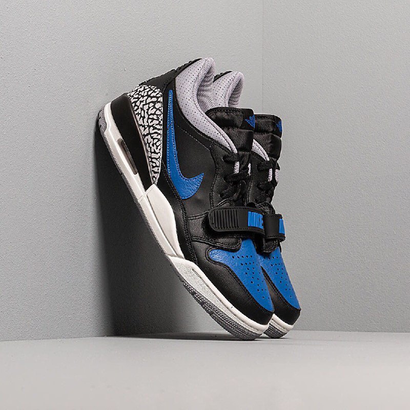 Imagem Tênis Air Jordan Legacy 312 “Royal”